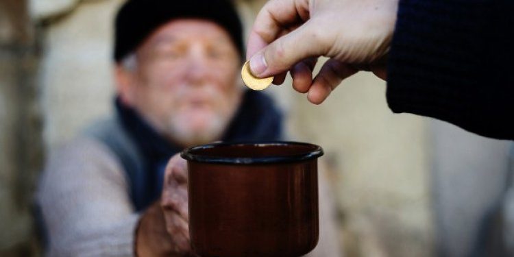 דרגות בנתינת צדקה